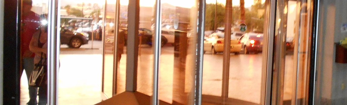Storefront Glass Repair Cost in Wright, FL